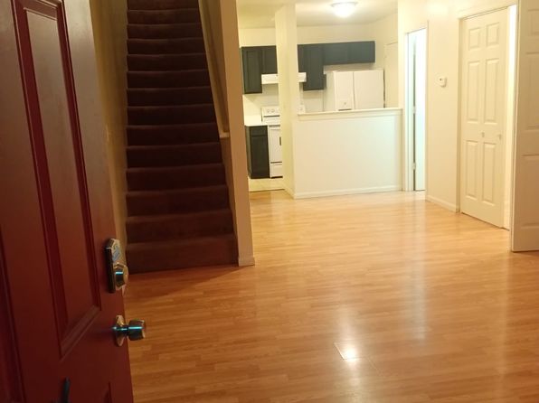 628 Palisades Dr