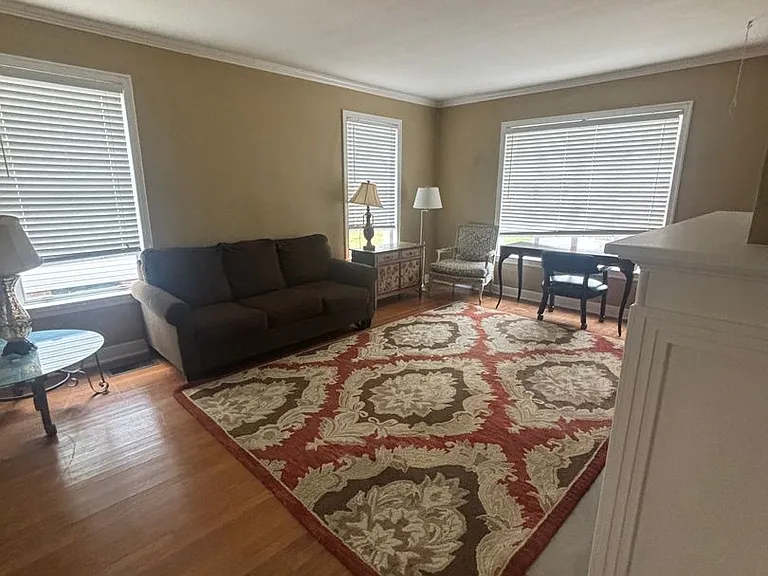 3840 Creswell Ave #1 — Photo 4