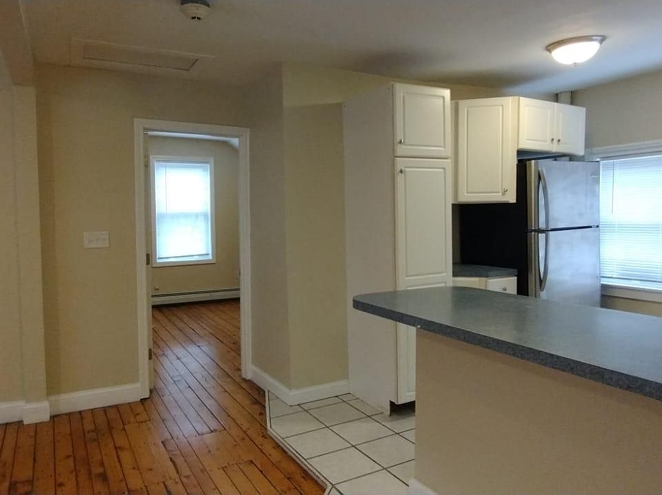 12 Fairview Ave West Warwick RI Zillow