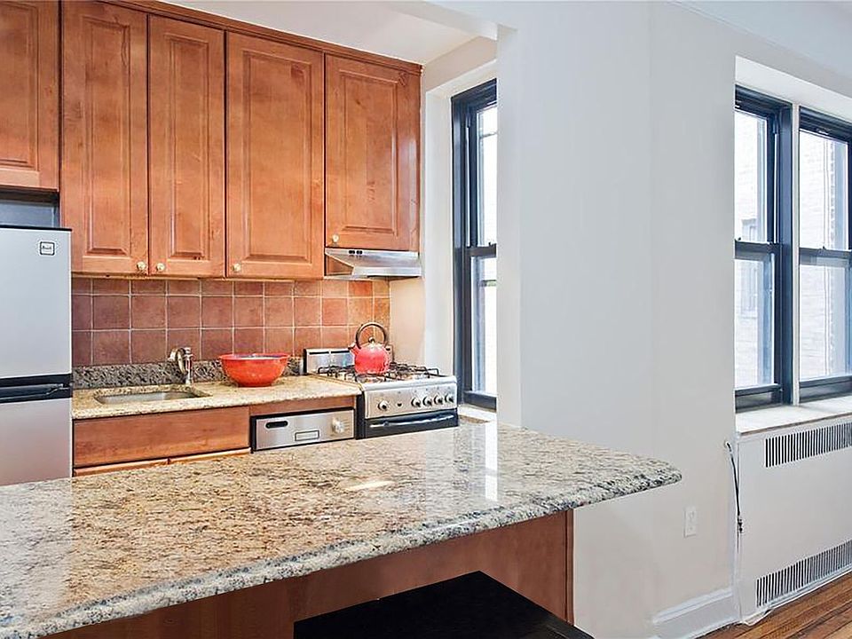 1st image of 402 E 74th St APT 5C
