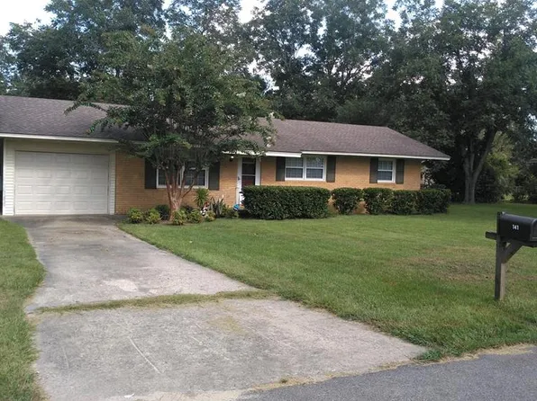 141 Terry Ave, Fitzgerald, GA 31750