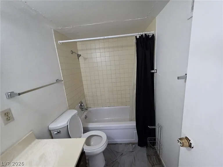 595 S Royal Crest Cir #18 — Photo 9
