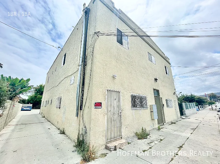 441 W Santa Cruz St #A — Photo 9