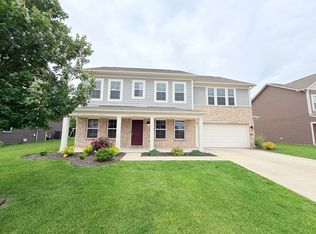 1332 Horse Shoe Bnd, Greenwood, IN 46143