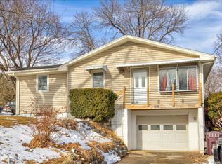 918 Arnold St, Glenwood, IA 51534
