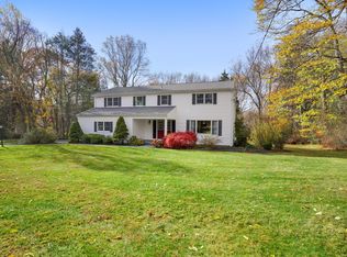 52 Langstroth Dr, Ridgefield, CT 06877
