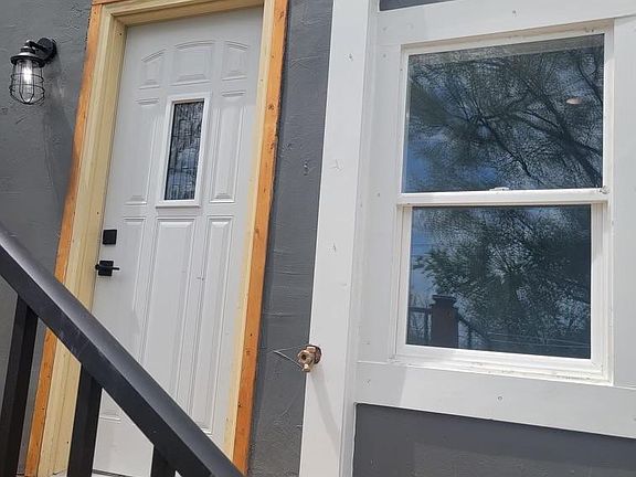 2nd image of 524 S 6th St