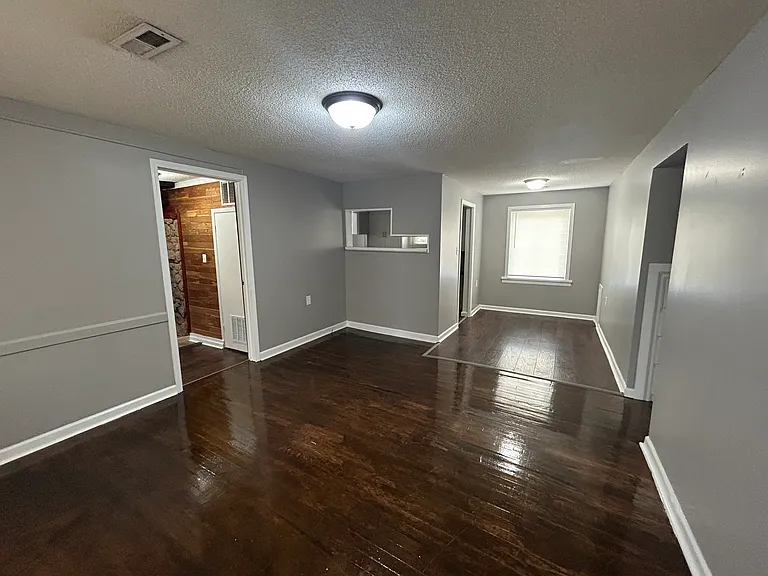 948 N Dellrose Ave — Photo 2