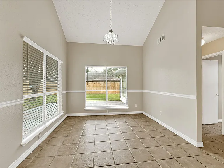 12322 Meadow Ridge Dr — Photo 8