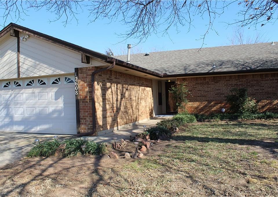 1st image of 12608 Hickory Hollow Dr