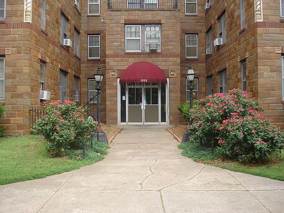 2nd image of 1035 S 17th St #1B-1Ba-700Sqft