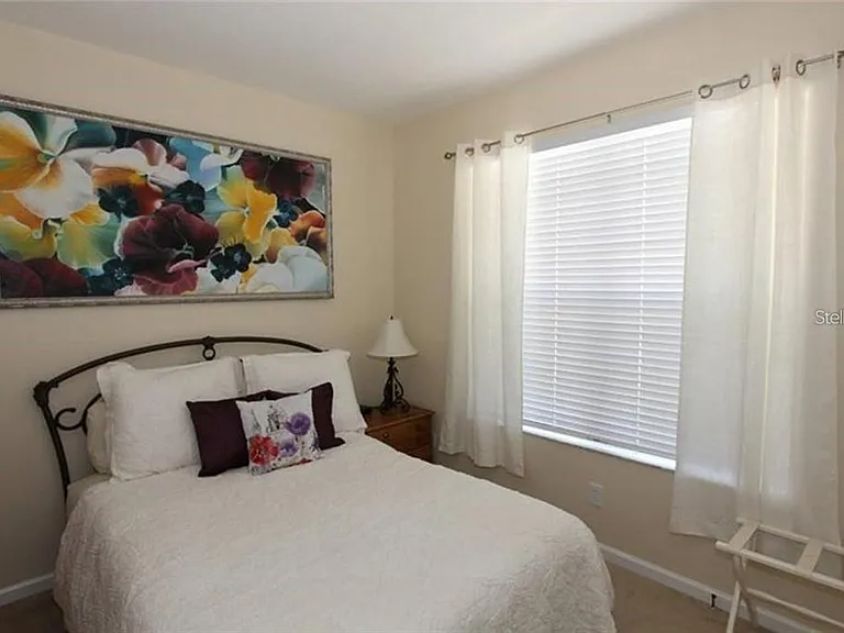 2411 Silver Palm Dr — Photo 7