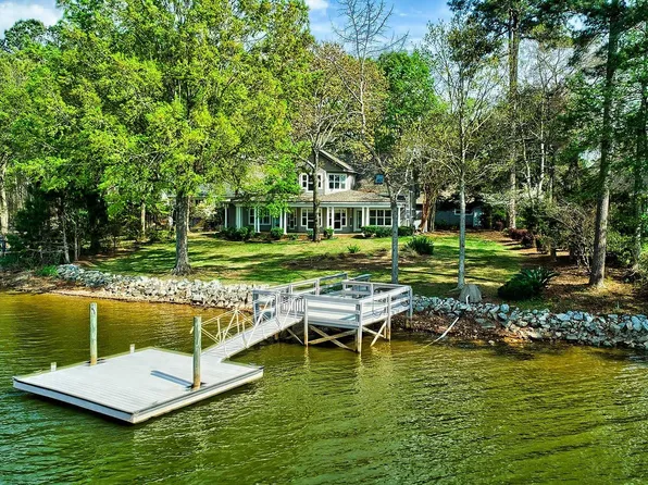 79 Drayton Ct, Prosperity, SC 29127