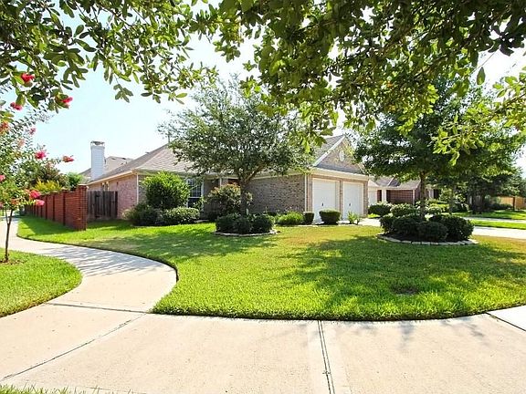 2nd image of 17510 Haywood Oaks Dr