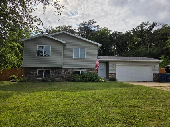 1560 Wabasha Ave, Saint Charles, MN 55972