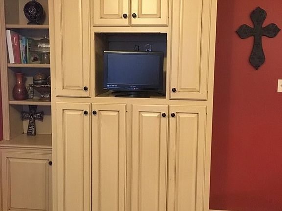 5th image of 20 Silver Cedar Ct