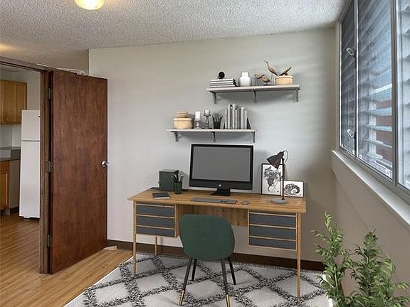 5th image of 48 Maluniu Ave APT 1