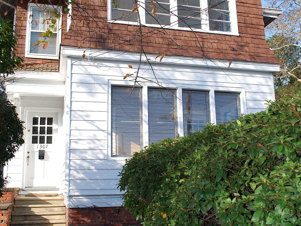 1307 Hampton Blvd.