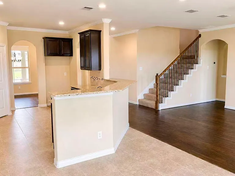 2316 Grant Park Way — Photo 6