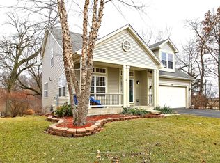 295 S Catalina Dr, Round Lake, IL 60073