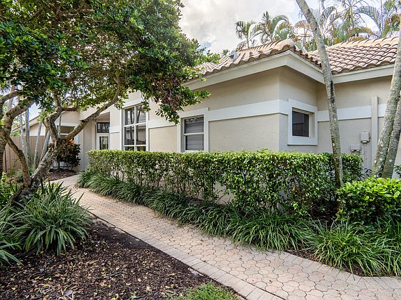 3rd image of 6670 NW 27th Avenue