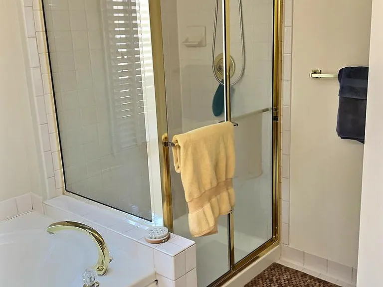 1501 Silverado Ct — Photo 21