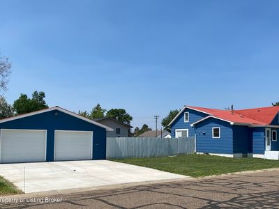 107 5th St NW, South Heart, ND, 58655
