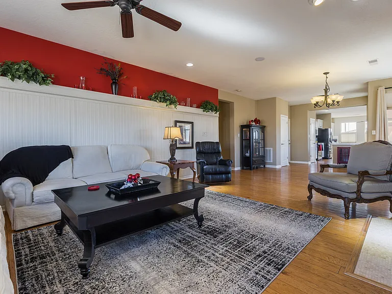 721 Promenade Trl SW — Photo 6