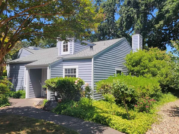 6600 Yount St APT 34, Yountville, CA 94599