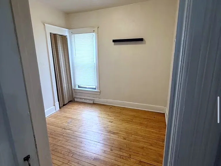 922 E Hamilton St #922 — Photo 6