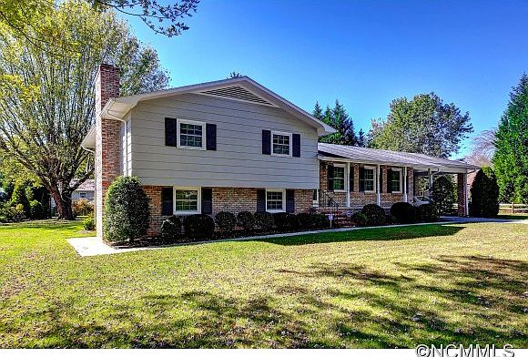 1st image of 705 Shadywood Ln