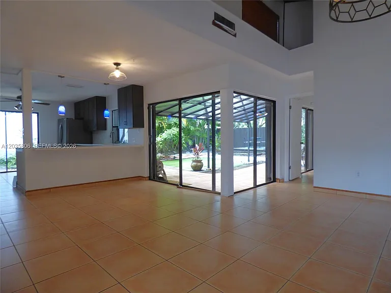 10857 SW 132nd Circle Ct — Photo 5
