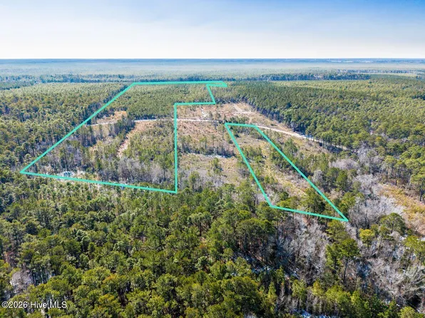000 N Bilfinger Road, Havelock, NC 28532