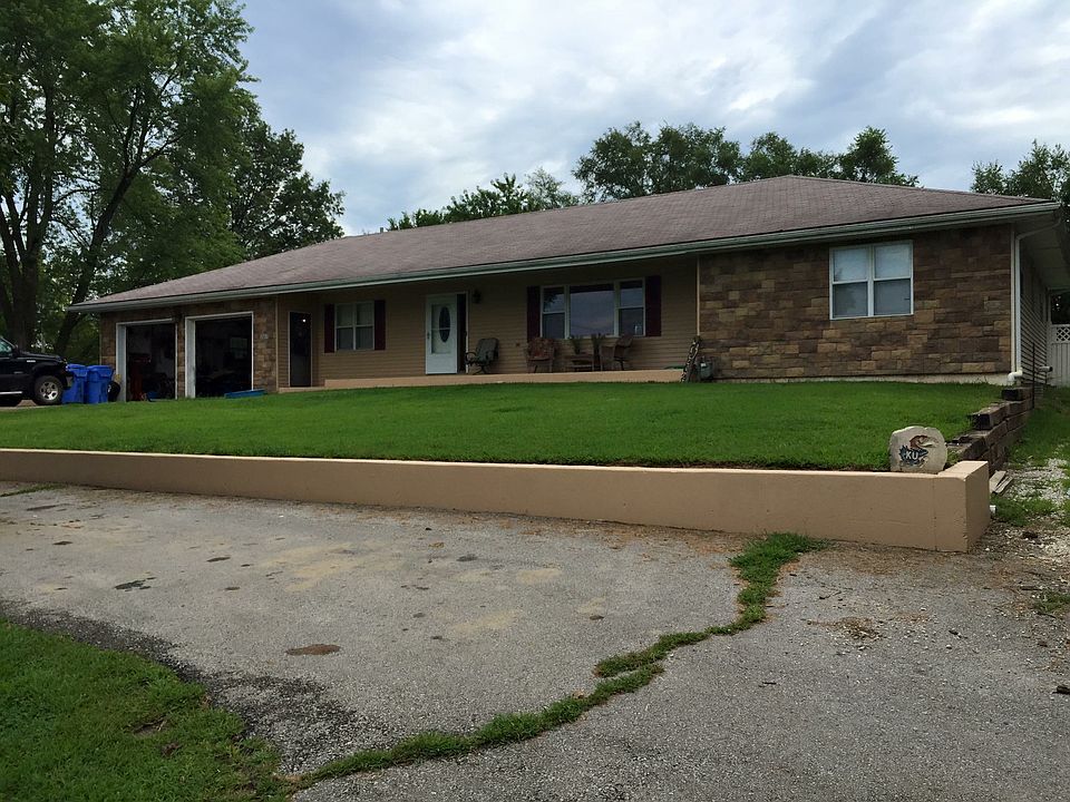 1st image of 105 S Village St
