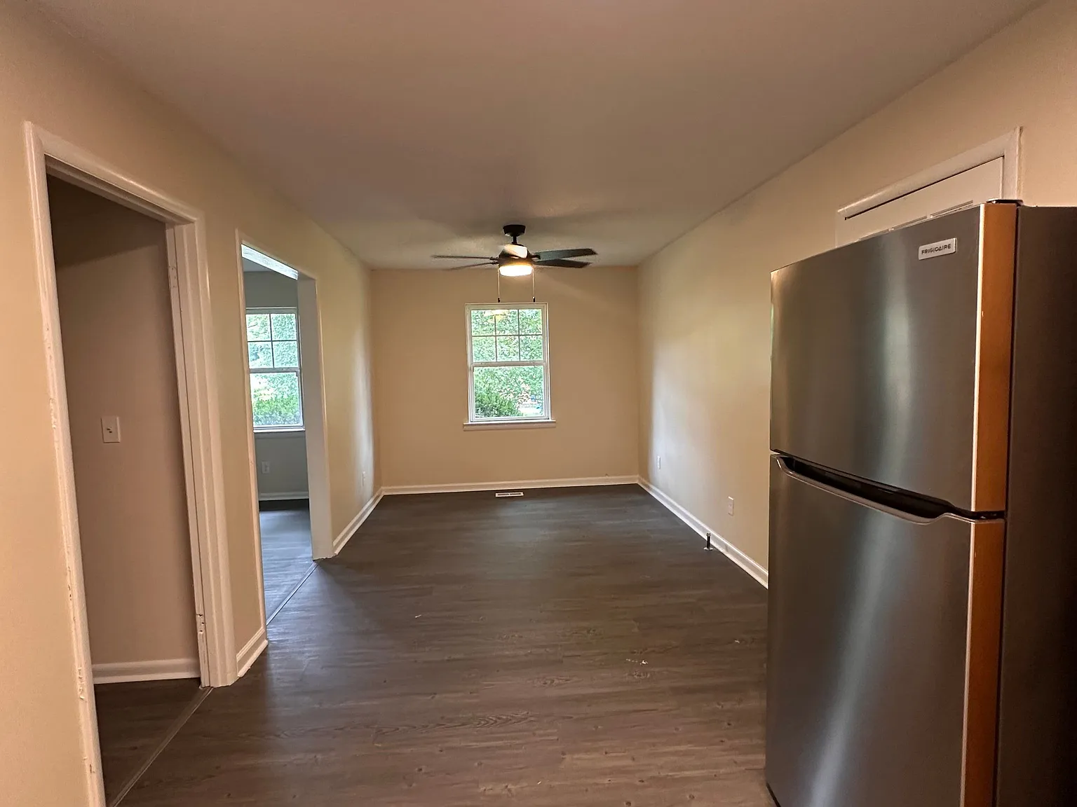 3 bed, 1.5 bath, 1728 sqft, $1,500 — Photo 4