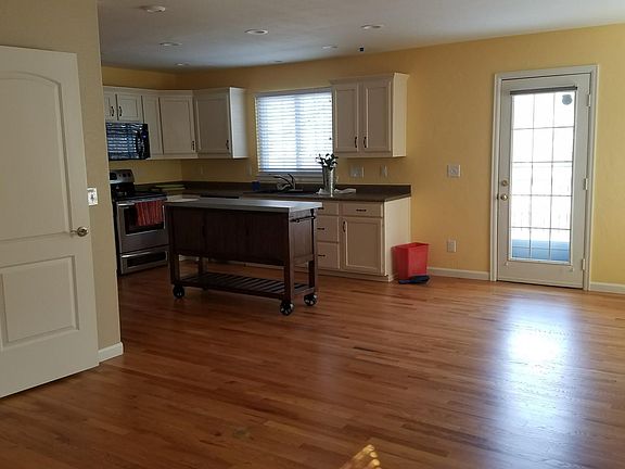 Family room /kitchen