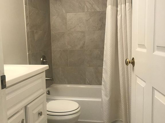 3rd image of 617 McKinway
