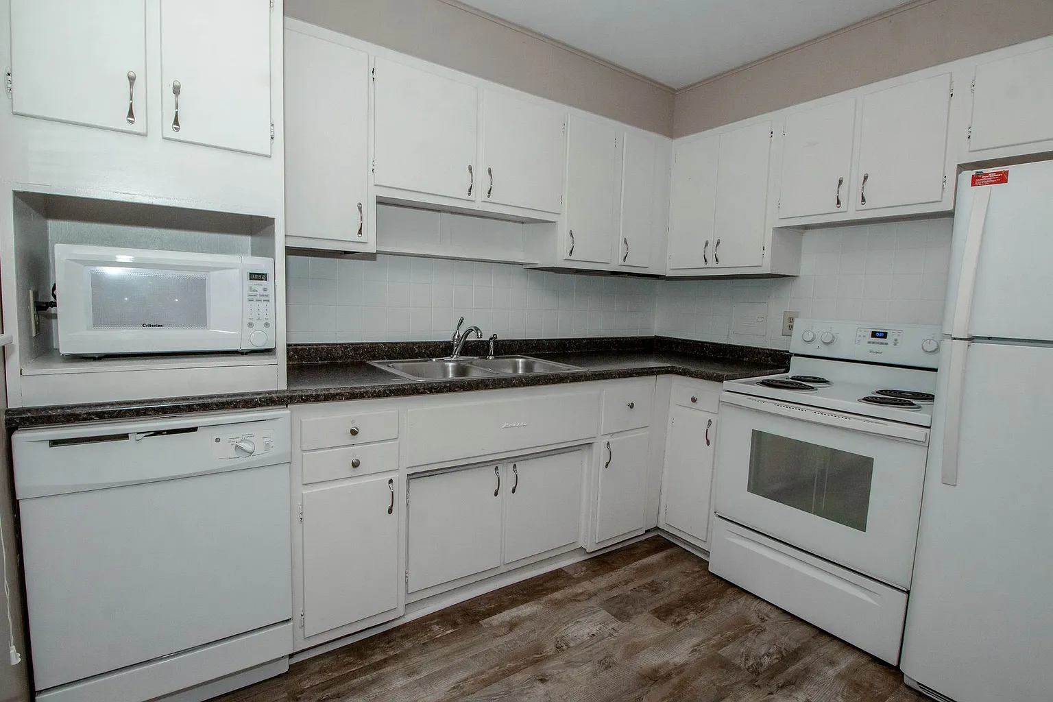201 Davis Ave #4 photo 1