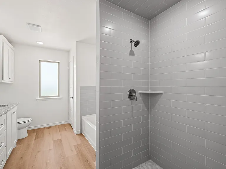17311 N FM 400 — Photo 31