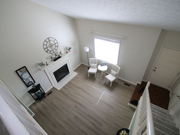 3rd image of 614 Conner Creek Dr