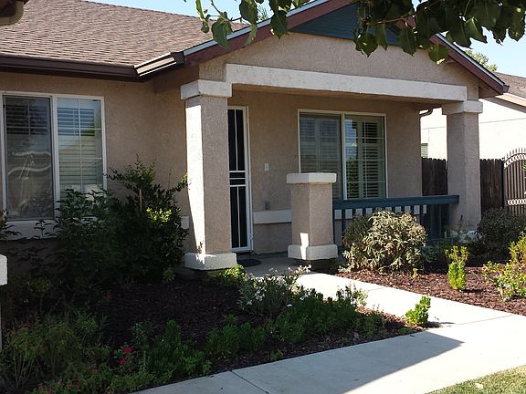 3rd image of 1136 Manor Ave