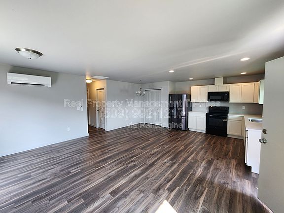 3rd image of 406 Dawson Ln