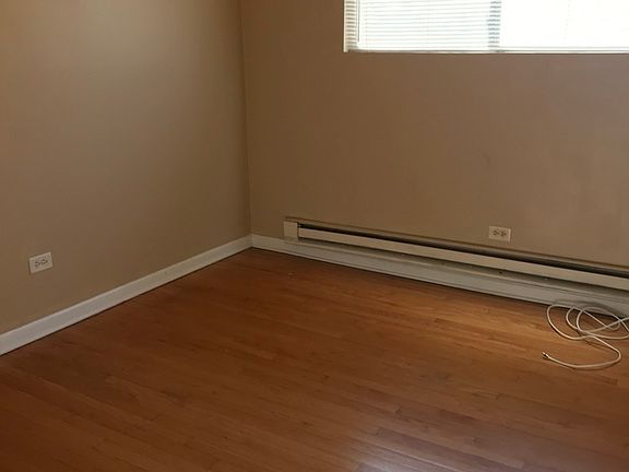 4th image of 429 Paxton Ave APT 2B