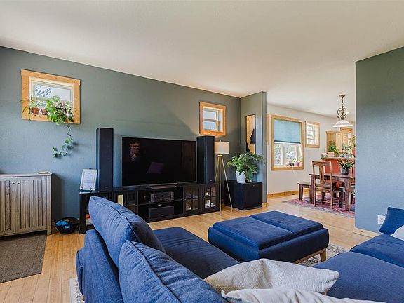 4th image of 1479 Hills Circle