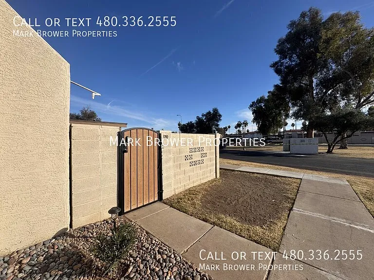 525 N May #20 — Photo 2