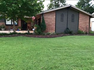 109 Ligustrum St, Lake Jackson, TX 77566
