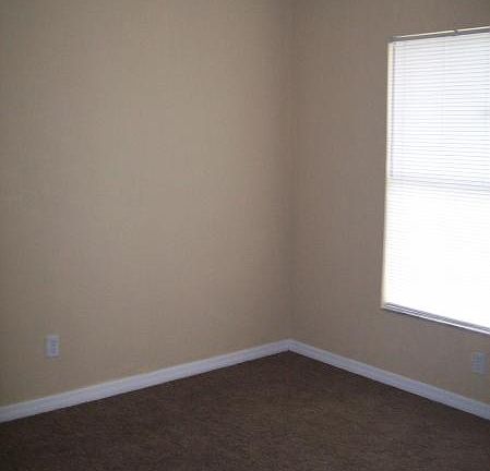 3rd image of 1112 Ichabod Ave S