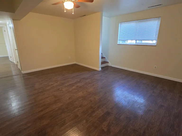 928 Potter Dr — Photo 8