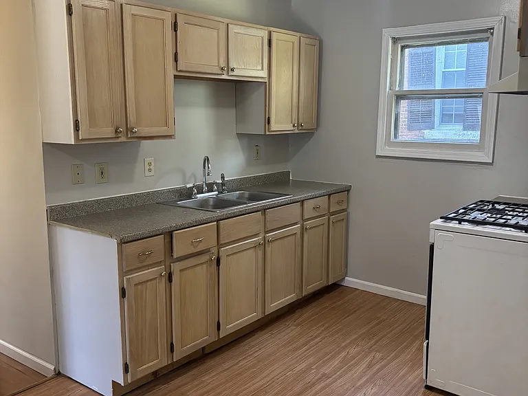 404 Main St #406 — Photo 4