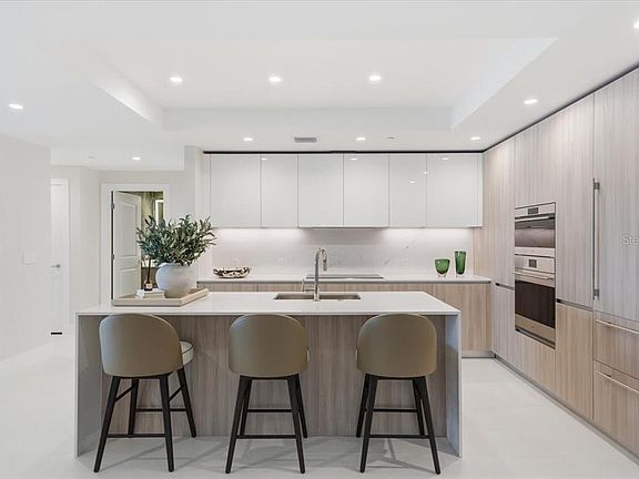 5th image of 5713 BOWEN DANIEL DRIVE #1402